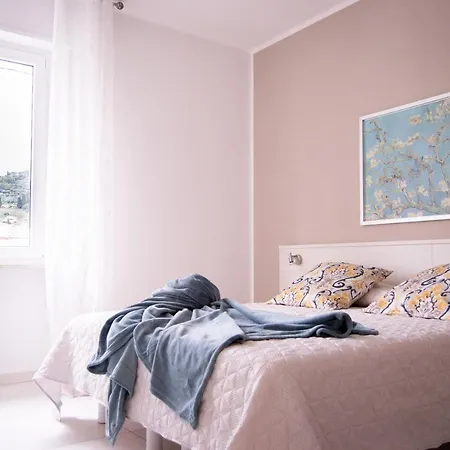 Iris Apartamento Garda (Verona)