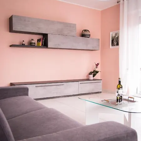 Iris Apartment Garda (Verona)